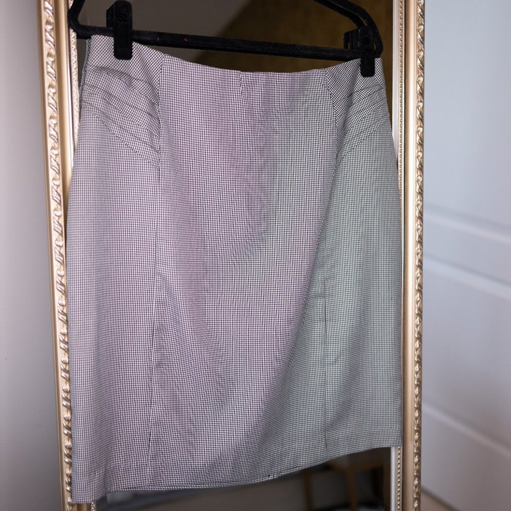 NWT New York & Co Houndstooth Pencil Skirt (Size 14)